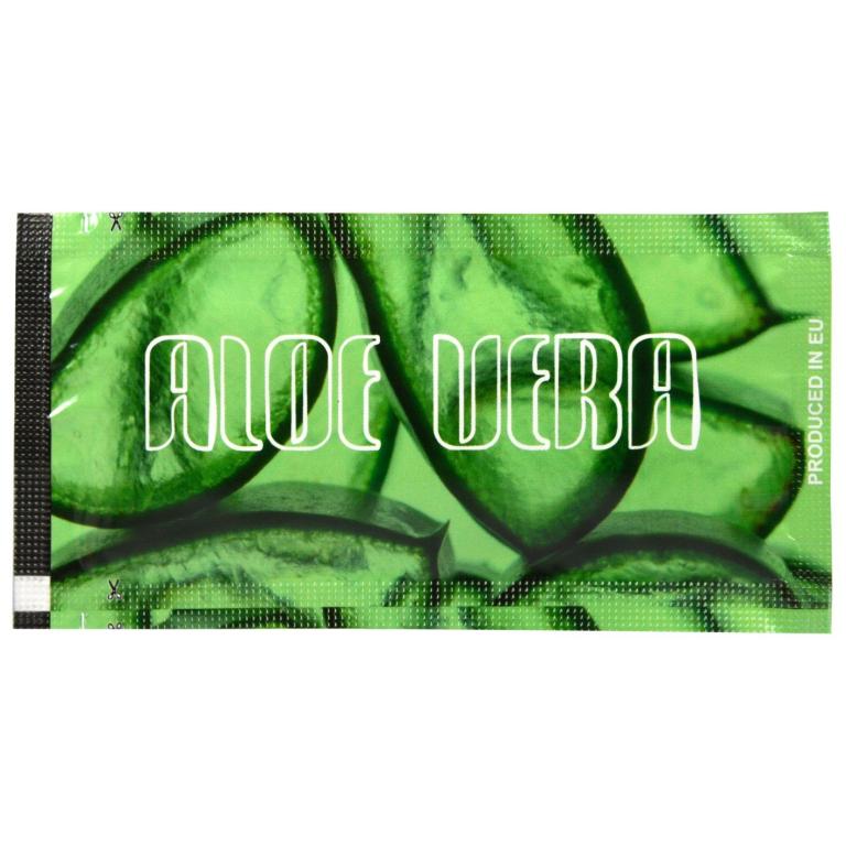 Alcohol free personalised aloe vera refreshing wipes